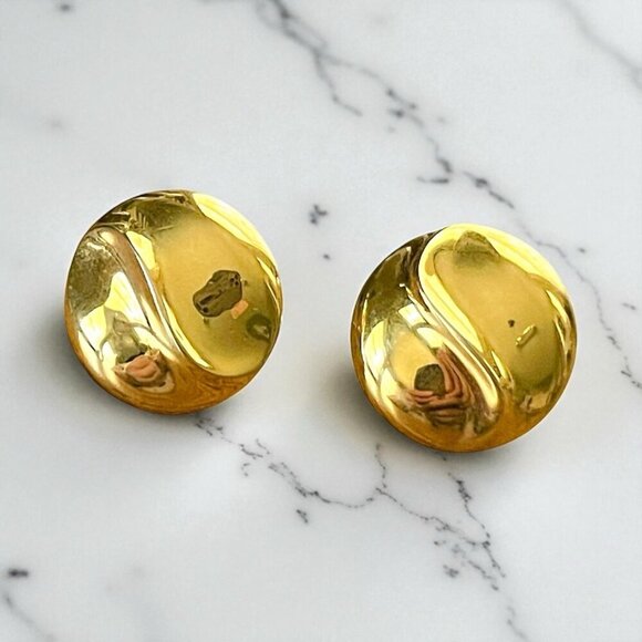 Vintage 1980s Trifari Earrings Gold Tone Swirl Button Post Back Signed Old Money - Picture 10 of 10